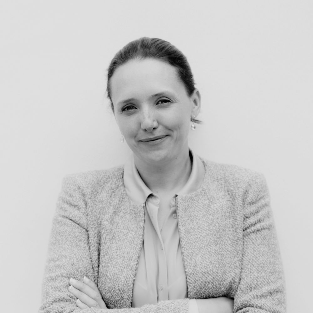 Meet Dr Natalie Summerhill, a private GP in Hale near Manchester. Expert in men's and women's health, menopause care and preventive medicine.